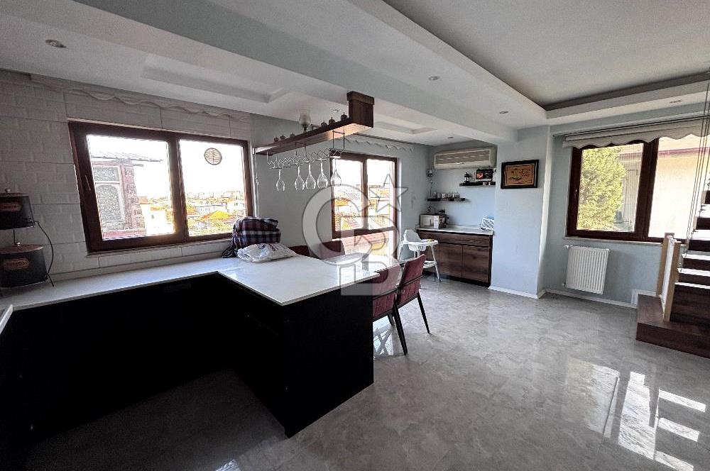 Dokuzkavaklar Mahallesinde 200 m2 Dubleks Satılık Daire