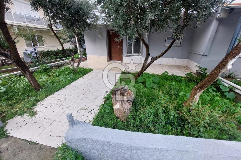 Balıkesir Ayvalık Küçükköy mah Sarımsaklı satılık 1+1 bahçe katı