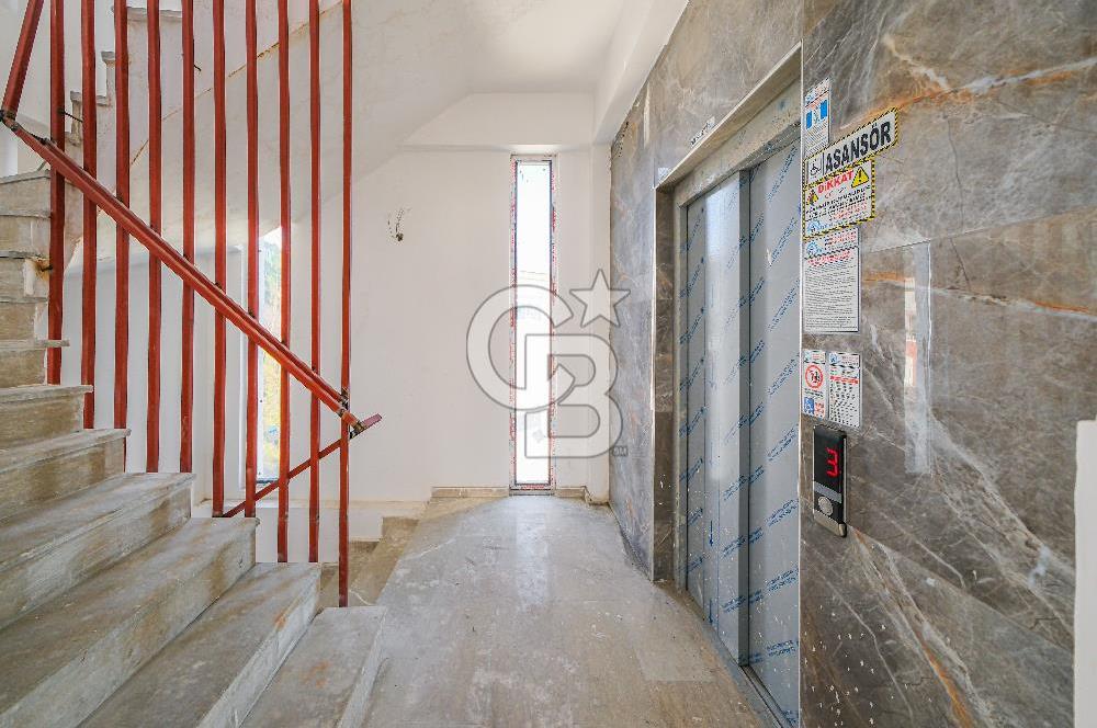 Kartal Yakacık Ayazma komple satılık 7 katlı bina 900 m2 kapalı