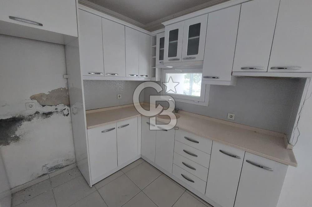 Balıkesir Ayvalık Küçükköy mah Sarımsaklı satılık 1+1 bahçe katı