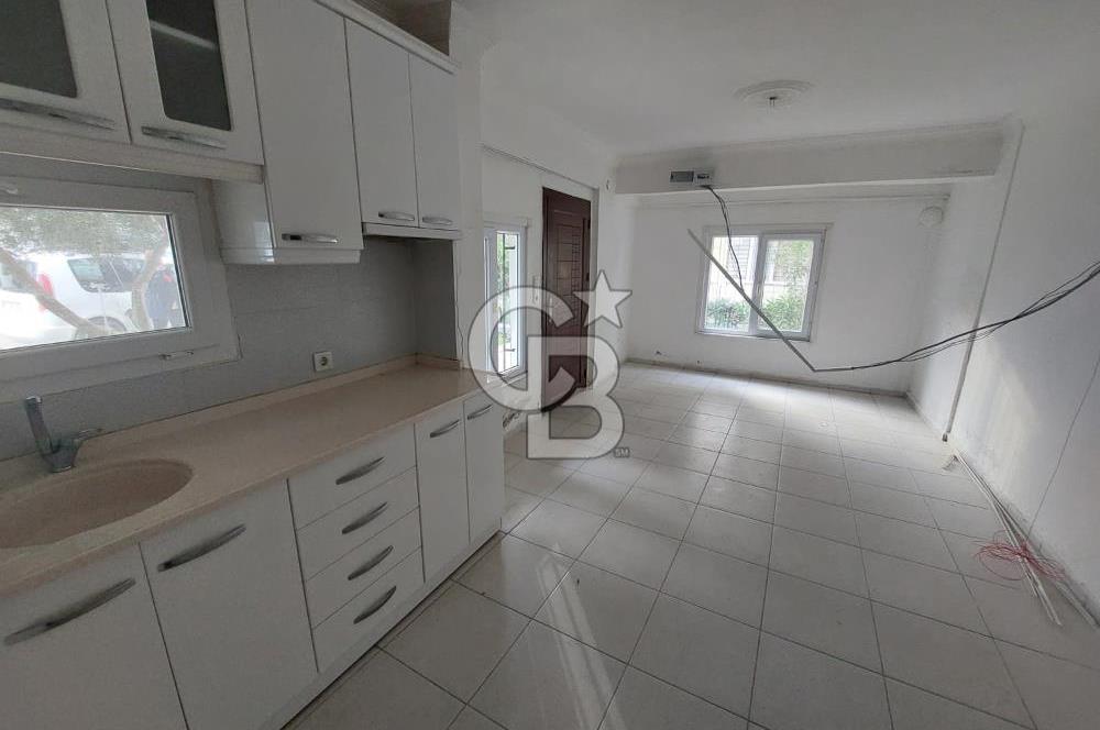 Balıkesir Ayvalık Küçükköy mah Sarımsaklı satılık 1+1 bahçe katı