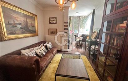 Fenerbahçe sahil tarafında eşyalı 4+1 balkonlu daire