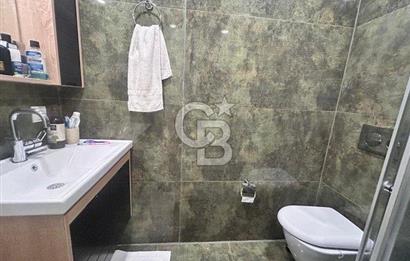 Fenerbahçe sahil tarafında eşyalı 4+1 balkonlu daire