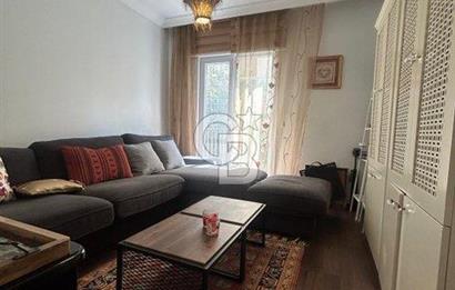 Fenerbahçe sahil tarafında eşyalı 4+1 balkonlu daire