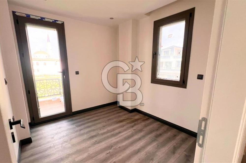 AYVALIK ALTINOVA İSKELE MEVKİİ SIFIR MÜSTAKİL TRİPLEX VİLLA 4+1