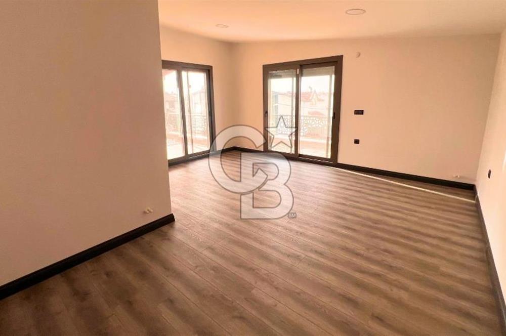 AYVALIK ALTINOVA İSKELE MEVKİİ SIFIR MÜSTAKİL TRİPLEX VİLLA 4+1