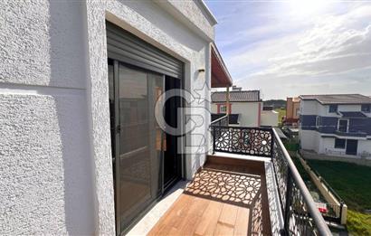 AYVALIK ALTINOVA İSKELE MEVKİİ SIFIR MÜSTAKİL TRİPLEX VİLLA 4+1