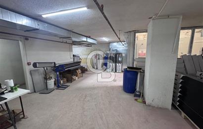 MALTEPE'DE CADDE ÜZERİ 3 KATLI 630M2 KİRA GETİRİLİ DÜKKAN