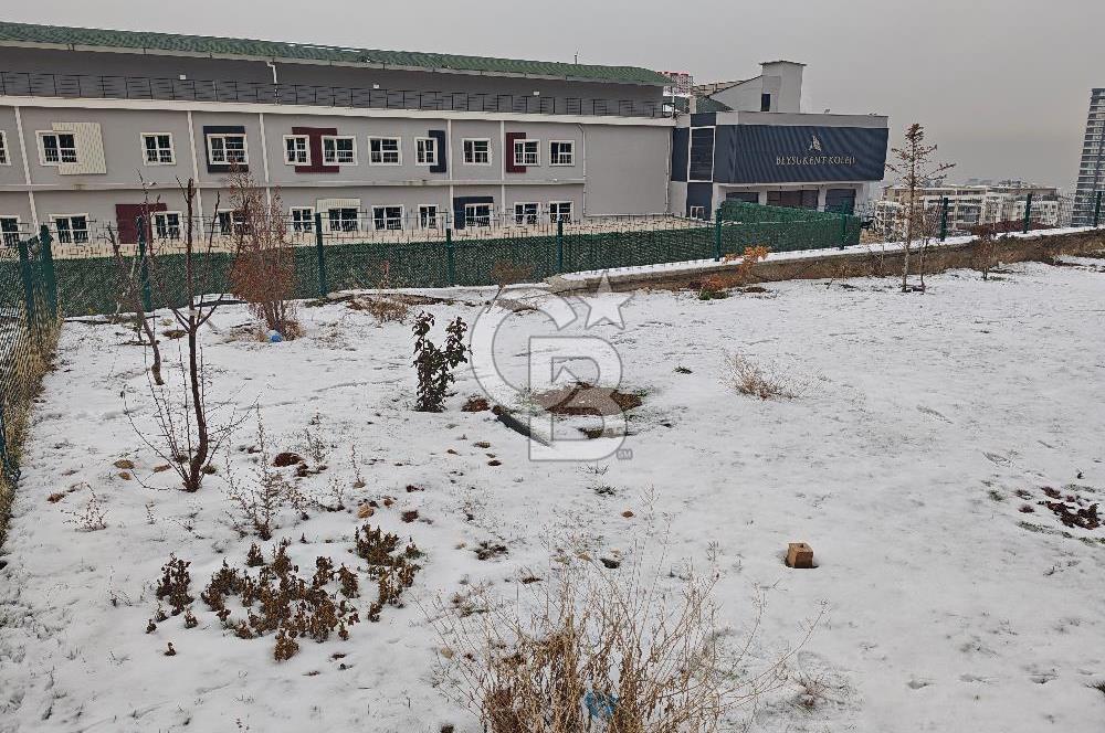 Beytepe Mavi Ladin Sitesinde 6+2 Müstakil Bahçeli Kiralık Villa