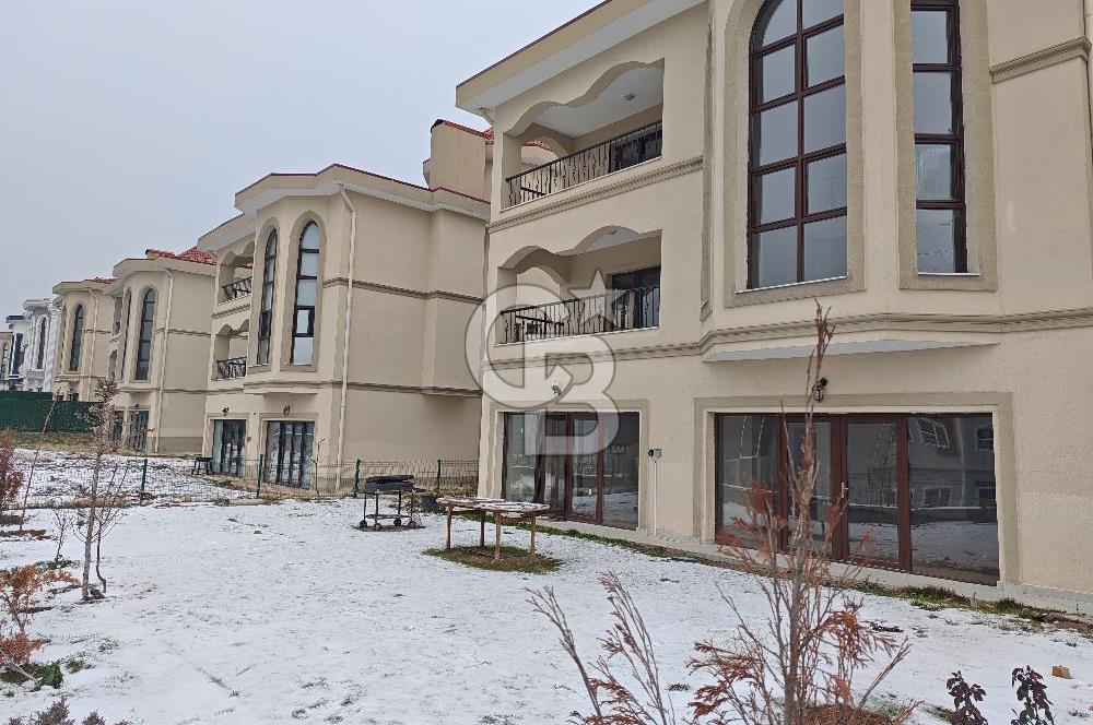 Beytepe Mavi Ladin Sitesinde 6+2 Müstakil Bahçeli Kiralık Villa