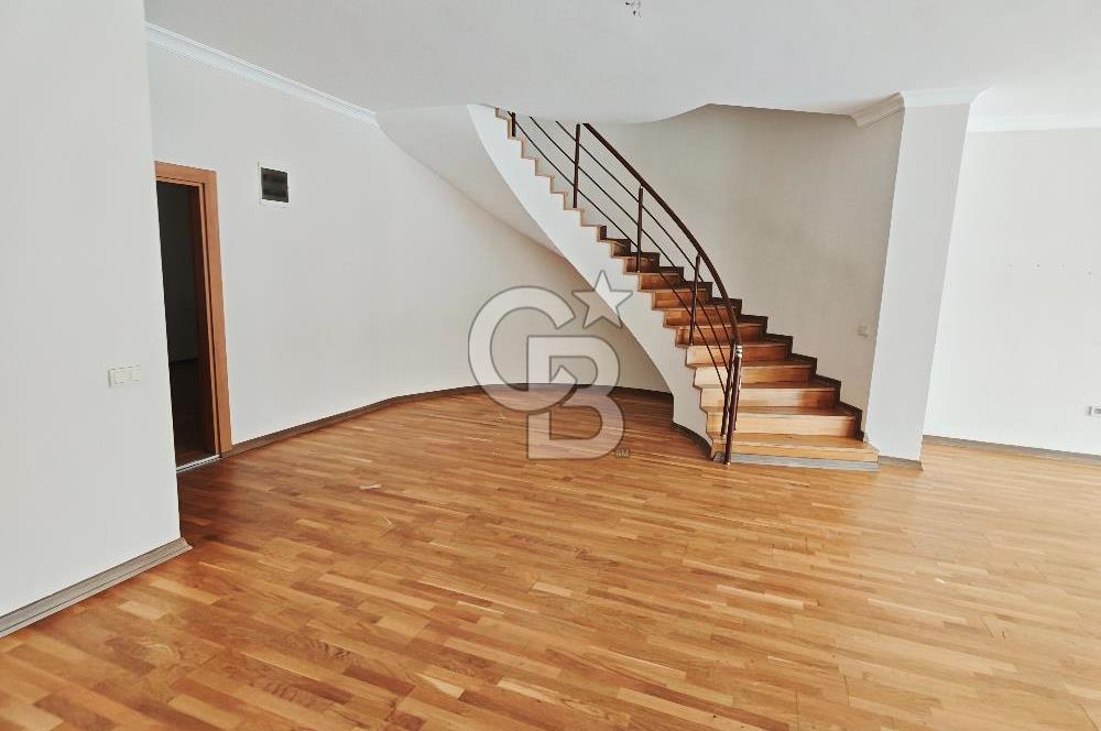 Beytepe Mavi Ladin Sitesinde 6+2 Müstakil Bahçeli Kiralık Villa