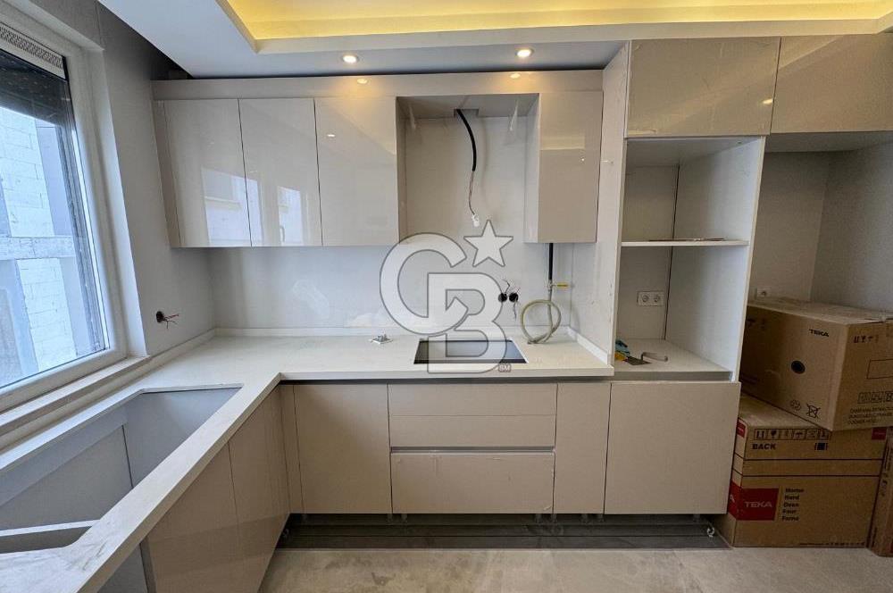BOSTANCI MEYDANA YAKIN MESAFEDE 178M2 4+2 DUBLEKS DAİRE