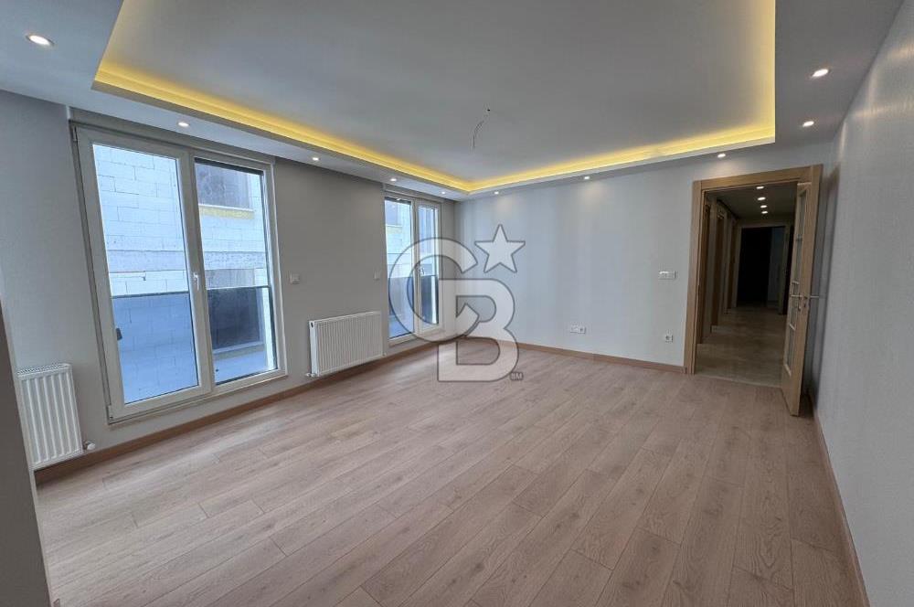 BOSTANCI MEYDANA YAKIN MESAFEDE 178M2 4+2 DUBLEKS DAİRE