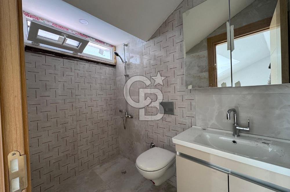 BOSTANCI MEYDANA YAKIN MESAFEDE 178M2 4+2 DUBLEKS DAİRE