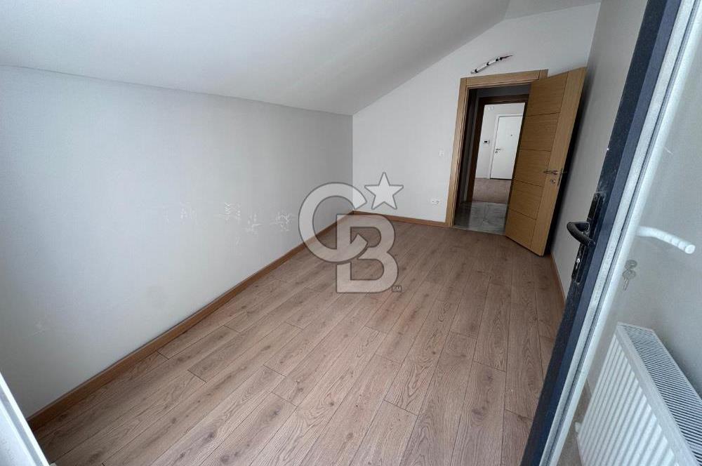 BOSTANCI MEYDANA YAKIN MESAFEDE 178M2 4+2 DUBLEKS DAİRE