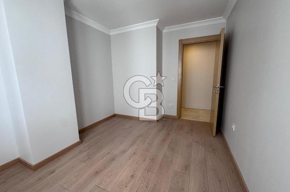 BOSTANCI MEYDANA YAKIN MESAFEDE 178M2 4+2 DUBLEKS DAİRE