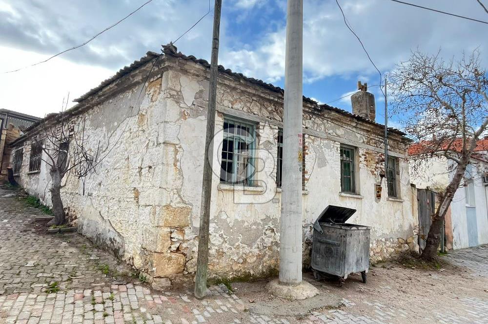 Bergama Zeytindağ Satılık Müstakil Taş Ev Ve Arsas