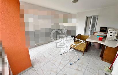 CADDE ÜZERİ ÇİFT BLOKLU SİTEDE CADDE CEPHE ARA KAT 3+1 DAİRE