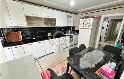 CADDE ÜZERİ ÇİFT BLOKLU SİTEDE CADDE CEPHE ARA KAT 3+1 DAİRE