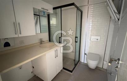 C.B.ROUTE | DİKİLİ İSMETPAŞADA ÇARŞI İÇİNDE KİRALIK FERAH DAİRE