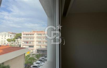 C.B.ROUTE | DİKİLİ İSMETPAŞADA ÇARŞI İÇİNDE KİRALIK FERAH DAİRE