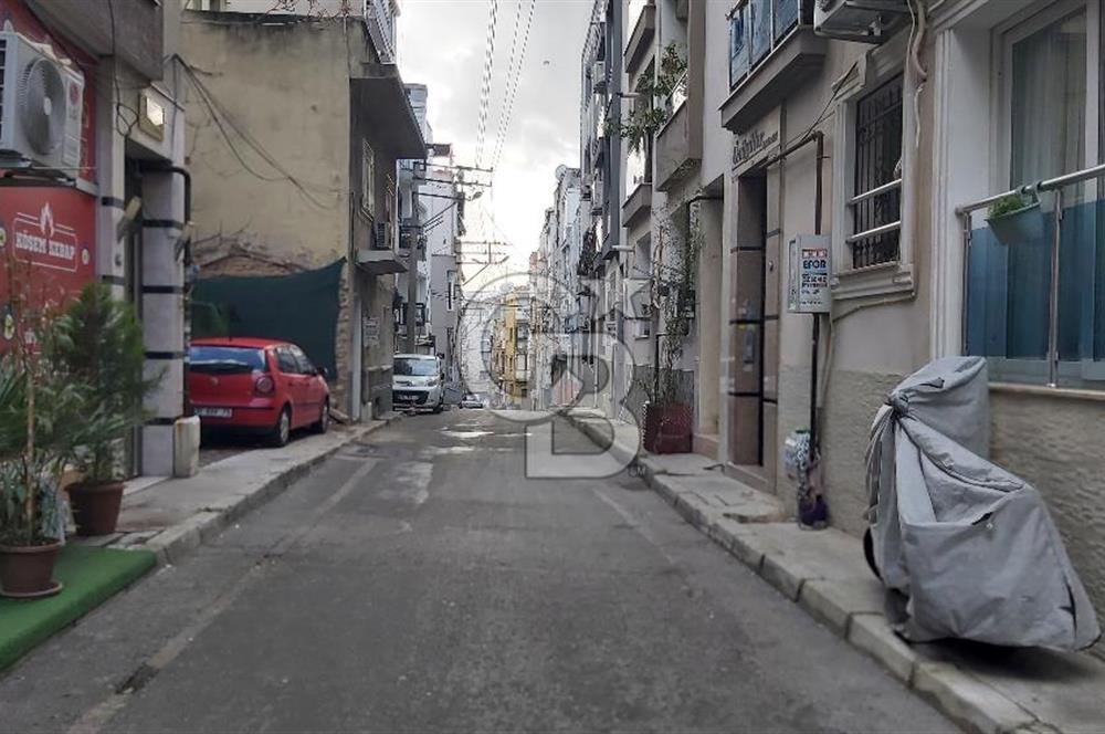 İzmir-Konak Eşrefpaşa Caddesi Yakını Atilla Mah.de 2+1 - 90 m² Kiralık Daire