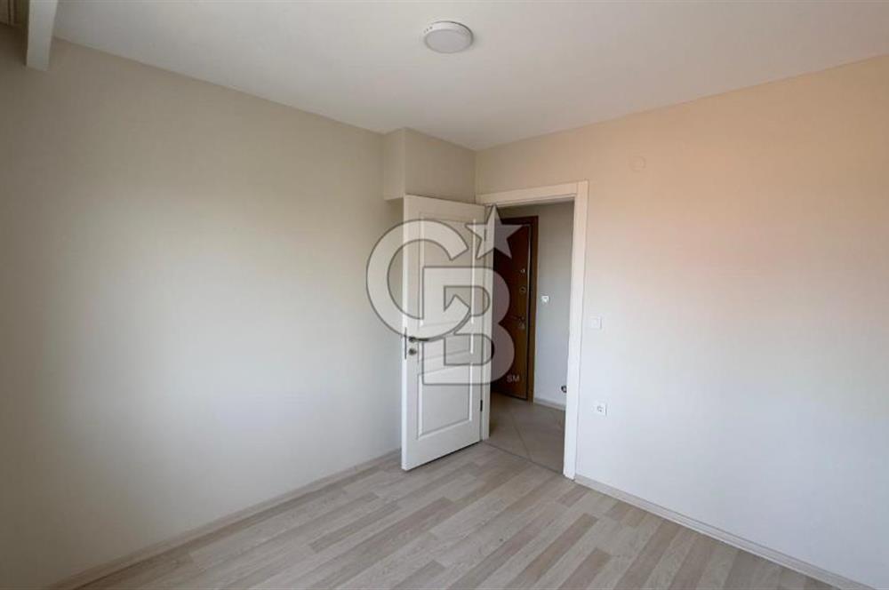 C.B.ROUTE | DİKİLİ İSMETPAŞADA ÇARŞI İÇİNDE KİRALIK FERAH DAİRE