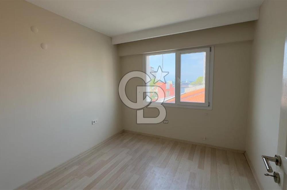 C.B.ROUTE | DİKİLİ İSMETPAŞADA ÇARŞI İÇİNDE KİRALIK FERAH DAİRE