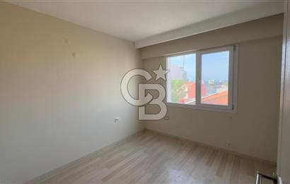 C.B.ROUTE | DİKİLİ İSMETPAŞADA ÇARŞI İÇİNDE KİRALIK FERAH DAİRE