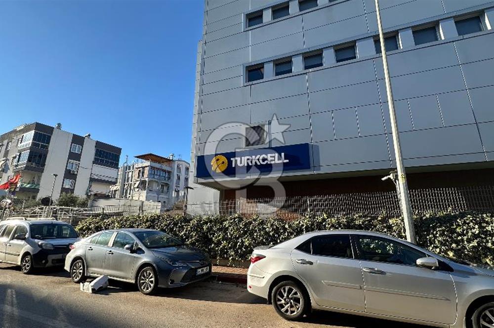 Turkcell Genel Merkezi Karşısı | 60 m² Satılık Dükkan