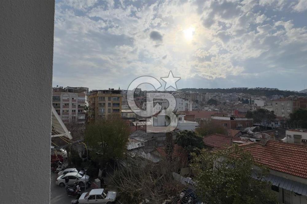 C.B.ROUTE | DİKİLİ İSMETPAŞADA ÇARŞI İÇİNDE KİRALIK FERAH DAİRE