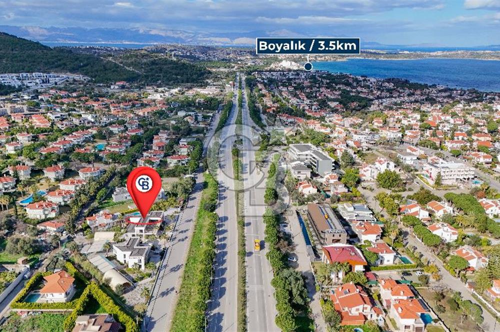 Çeşme Boyalıkta Ana Cadde Üzeri Komple Kiralık İşyeri