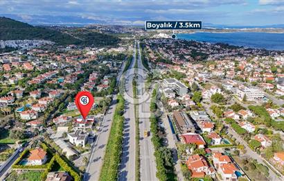 Çeşme Boyalıkta Ana Cadde Üzeri Komple Kiralık İşyeri