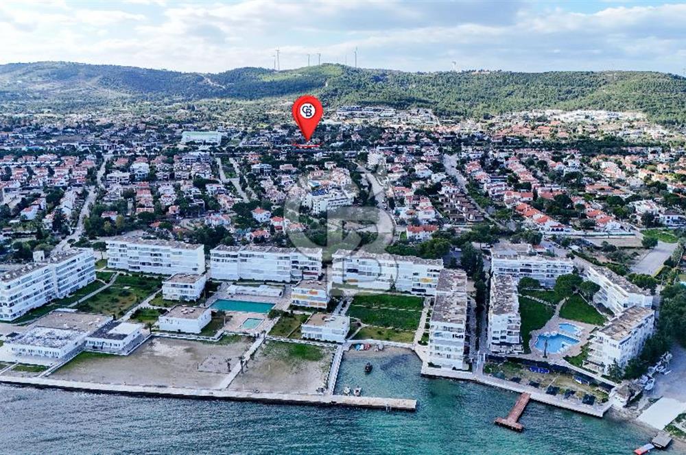 Çeşme Boyalıkta Ana Cadde Üzeri Komple Kiralık İşyeri