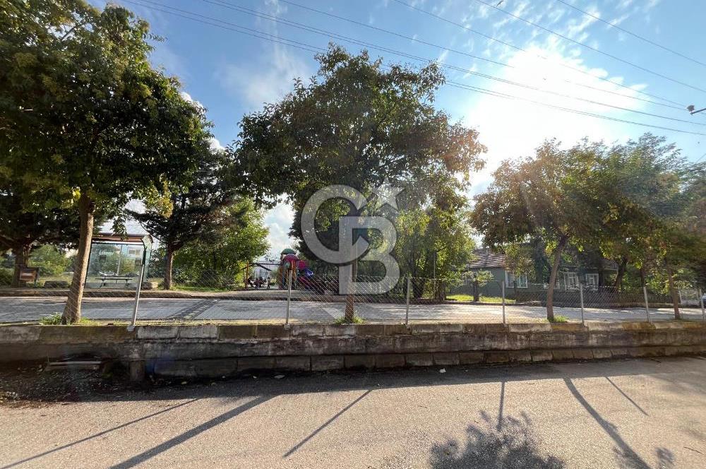 Başiskele Karşıyaka Sahil'e yakın 3 girişli,70 m² satılık dükkan