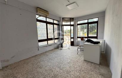 Başiskele Karşıyaka Sahil'e yakın 3 girişli,70 m² satılık dükkan