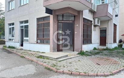 Başiskele Karşıyaka Sahil'e yakın 3 girişli,70 m² satılık dükkan