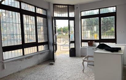 Başiskele Karşıyaka Sahil'e yakın 3 girişli,70 m² satılık dükkan