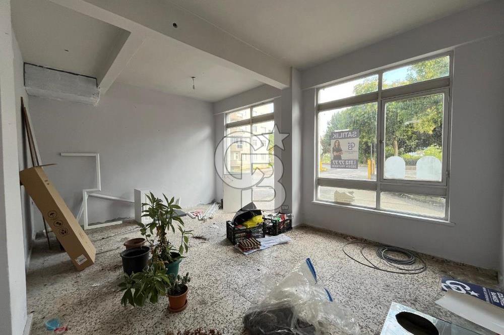 Başiskele Karşıyaka Sahil'e yakın 3 girişli,70 m² satılık dükkan