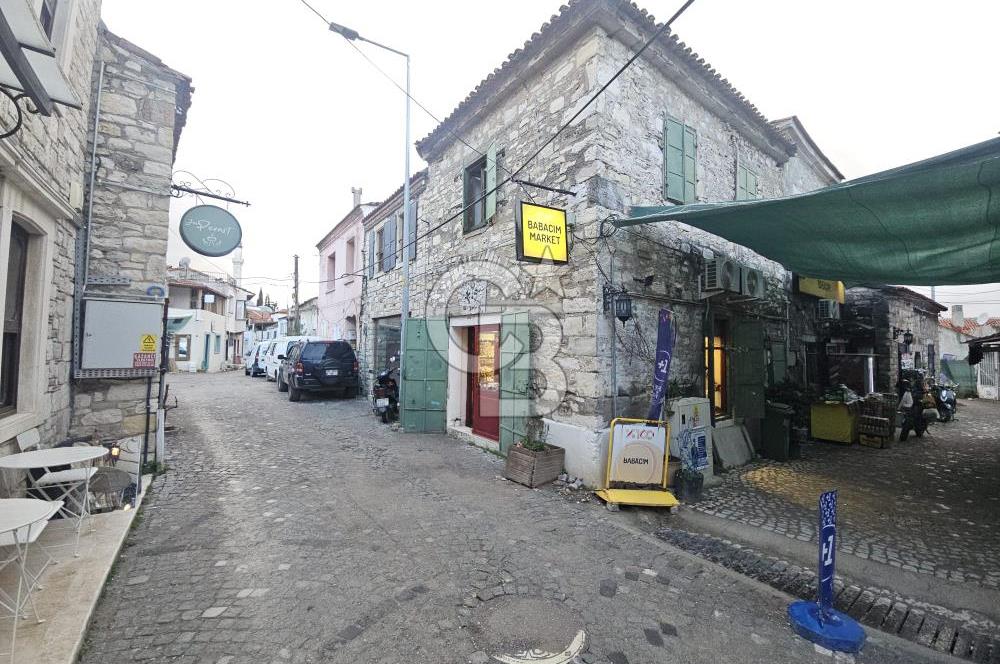 urla malgaca pazarı yakını mermerli çeşmede devren kiralık dükkan