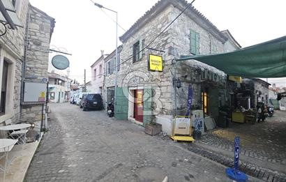 urla malgaca pazarı yakını mermerli çeşmede devren kiralık dükkan