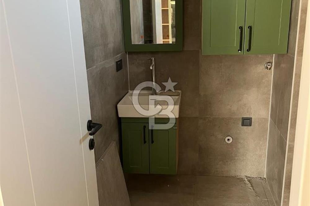 AYVALIK ALTINOVA’DA DENİZE 250 M. LÜKS VİLLA