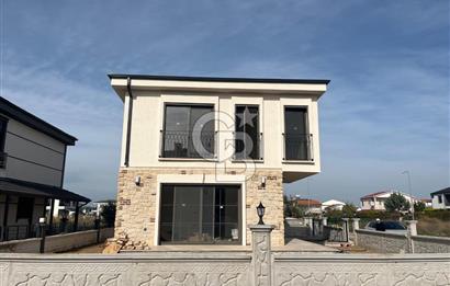 AYVALIK ALTINOVA’DA DENİZE 250 M. LÜKS VİLLA