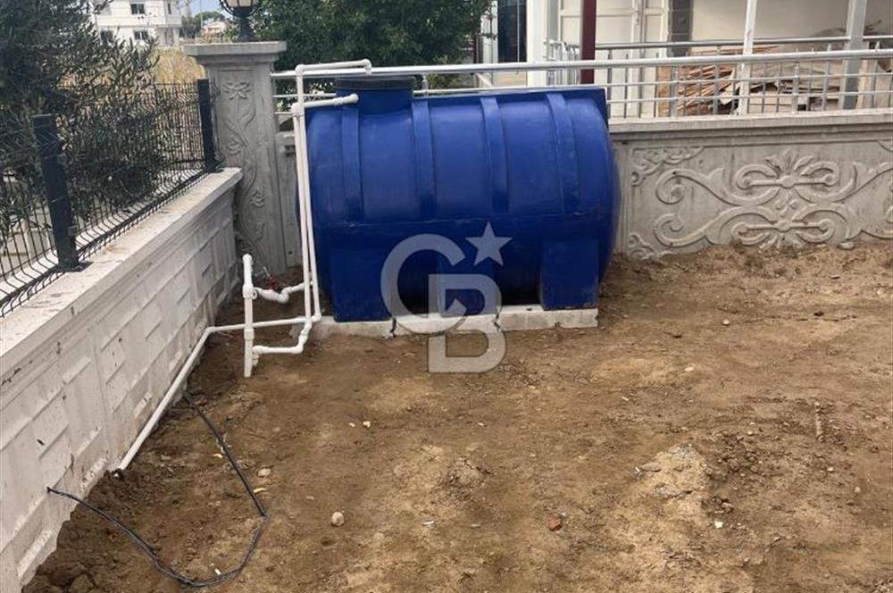 AYVALIK ALTINOVA’DA DENİZE 250 M. LÜKS VİLLA