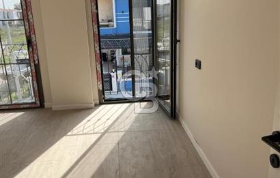 AYVALIK ALTINOVA’DA DENİZE 250 M. LÜKS VİLLA