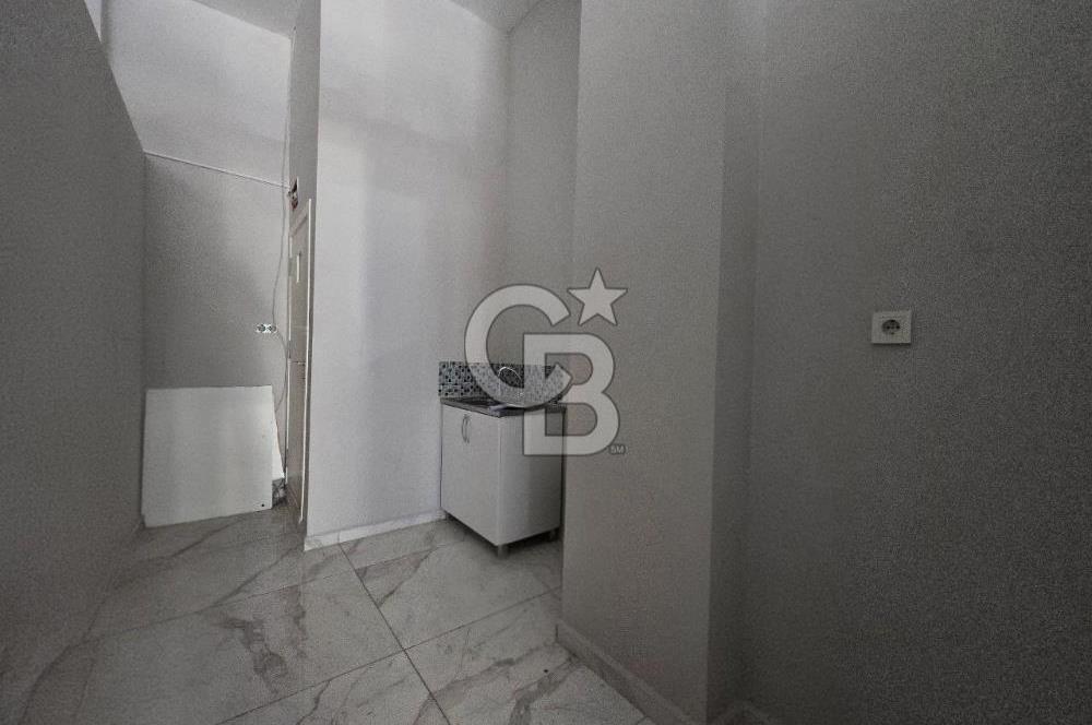 Çiğli Yeni Mahallede 70 m² Merkezi Konumda Kiralık Dükkan