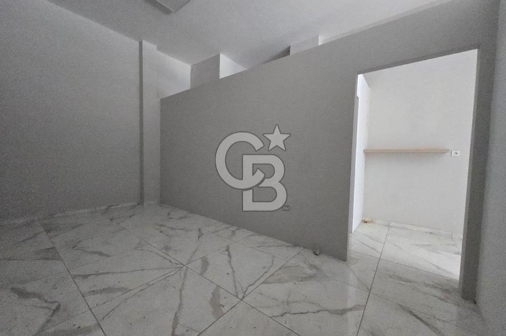 Çiğli Yeni Mahallede 70 m² Merkezi Konumda Kiralık Dükkan