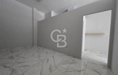 Çiğli Yeni Mahallede 70 m² Merkezi Konumda Kiralık Dükkan