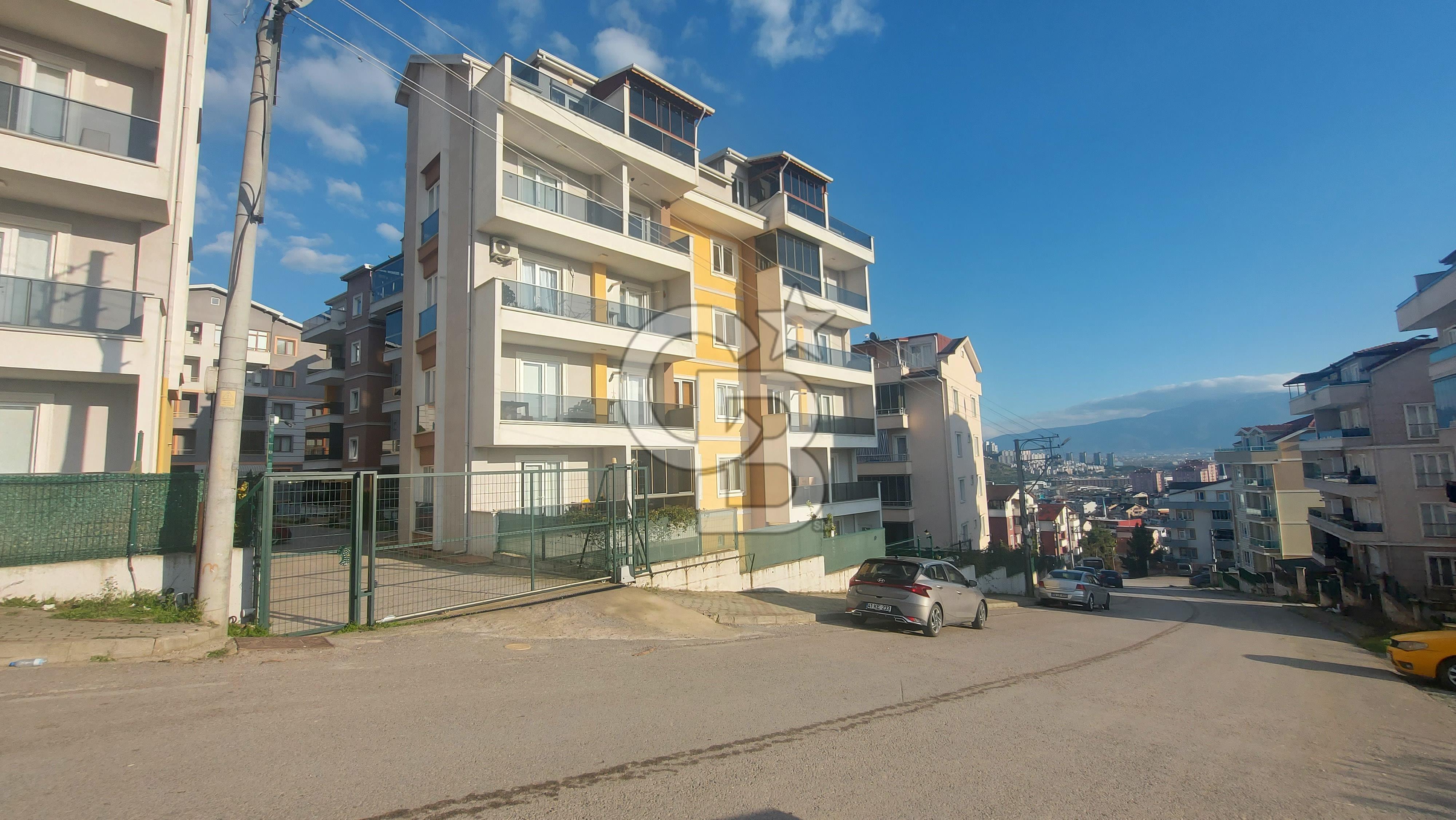BOĞAZOVA CADDESİ SİTE İÇİ SATILIK BAHÇE DUBLEKS 2+1 DAİRE