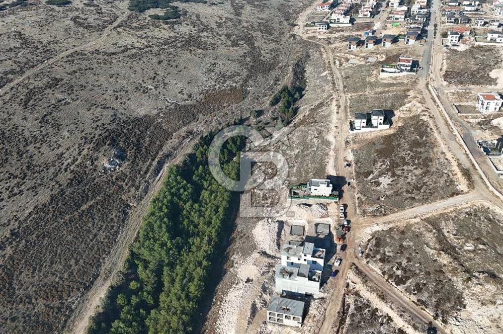 Menemen Seyrek Villakent'te 796 m2 Satılık Arsa